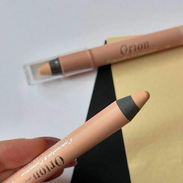 کانسیلر مدادی ضد آب