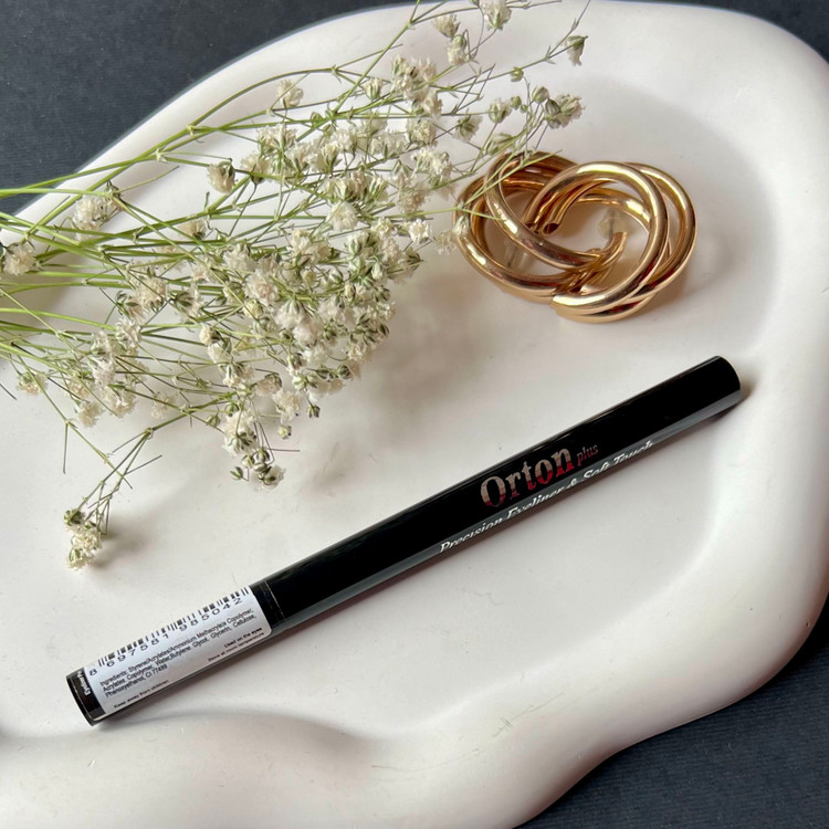 خط چشم ماژیکی برند اورتون