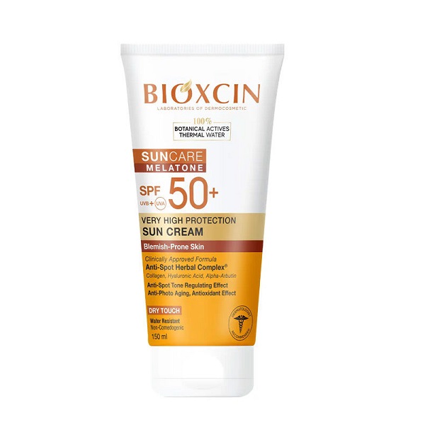ضد آفتاب ضد لک بیوکسین SPF 50+ Bioxcin مناسب پوستهای مستعد لک حجم ۱۵۰ میلیلیتر
